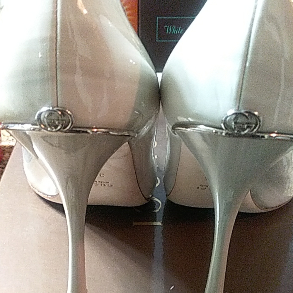 Shoes - Picture 2 of 4